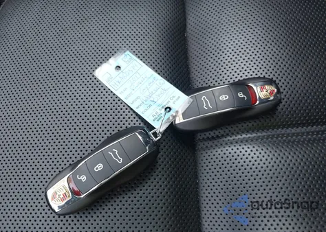 2017 Porsche Cayenne Platinum Edition z USA, uszkodzony, nr VIN WP1AA2A25HKA80374